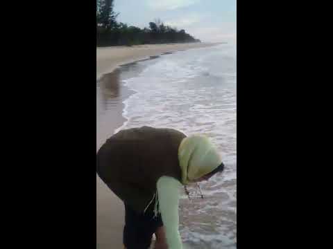 Nazia Hossain Beach tour in Brunei Darussalam