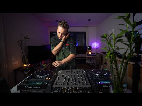 NELIN - Progressive City 065 | Progressive House & Melodic House DJ Mix [Barcelona, 4K]