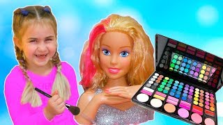 Alika playing with makeup toys by Globiki