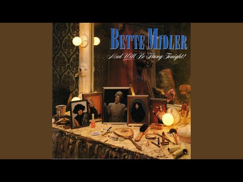 Videoclip de Marriage, Movies, Madonna and Mick (Live at the Improv) — Bette Midler