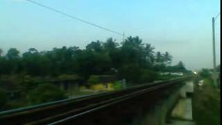 preview picture of video 'Kecepatan super Kereta Api indonesia part 2'