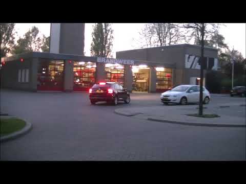 Opkomst en uitruk brandweer Krommenie met spoed naar Wormerveer