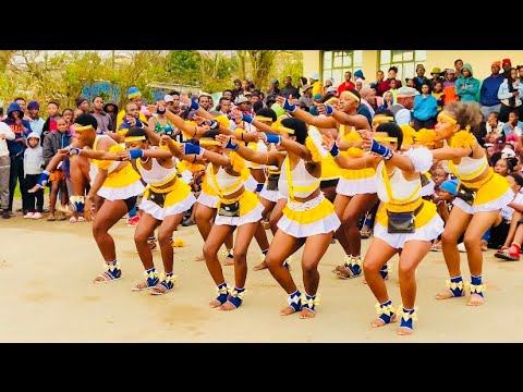 Team Yellow | Skhuphasha