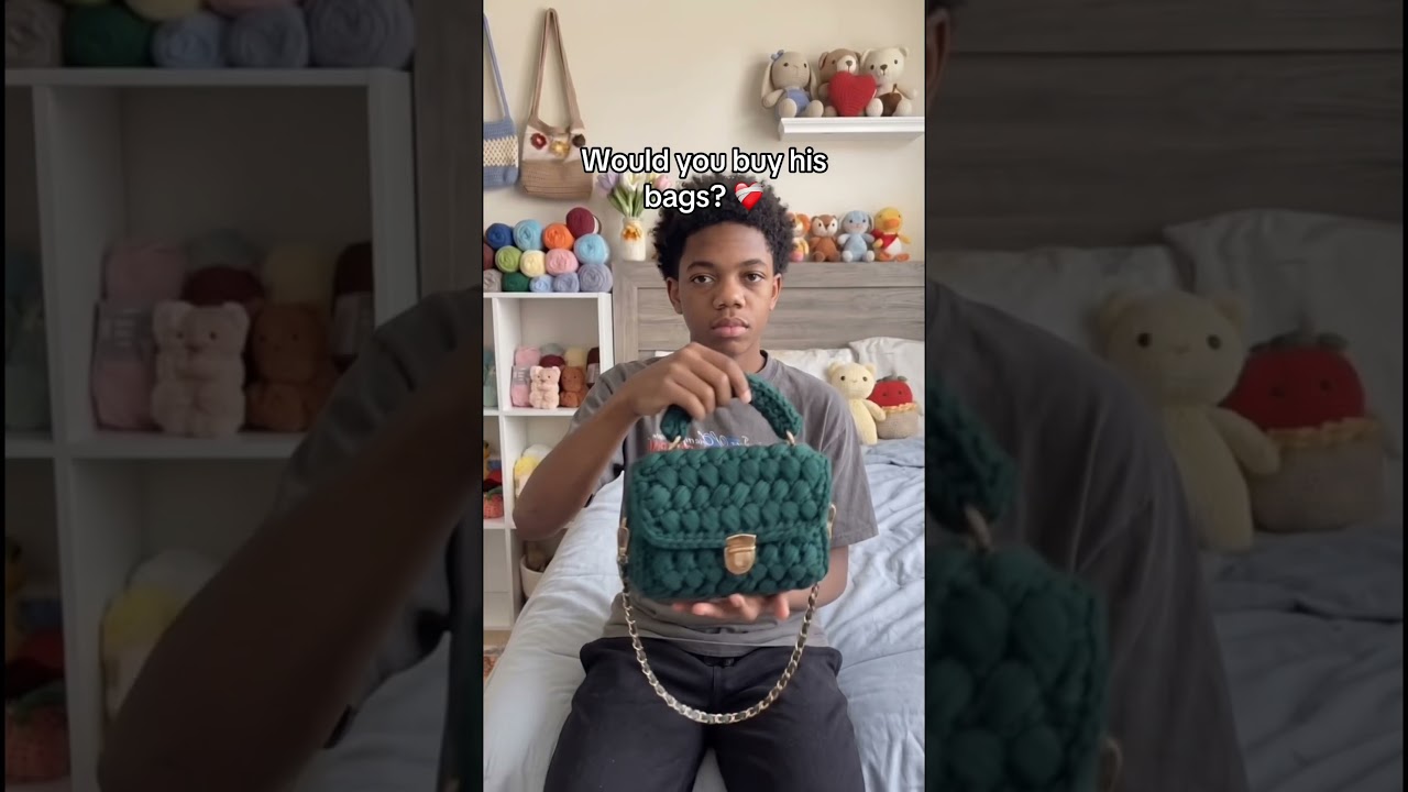 Be honest.. would you buy his bags?❤️‍🩹🥺#handmade #crochet #purse #support #art