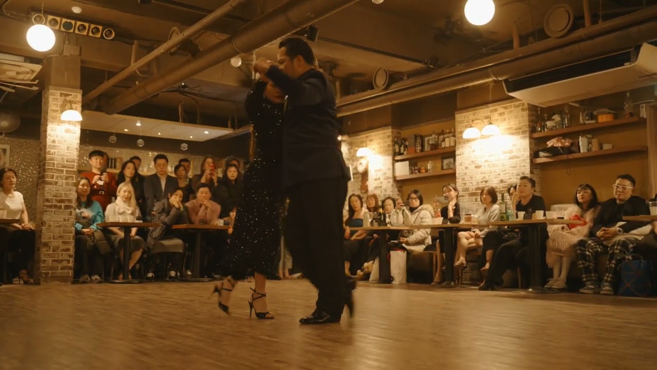 솔로땅고 화요 정모 (2025/12/30) #4 Lily Tan & Gennysam Alcantara