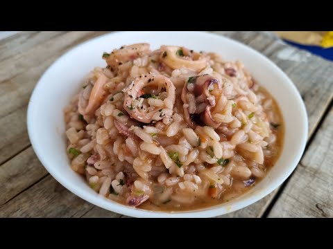Kako se pravi Rižoto s lignjama - Recept