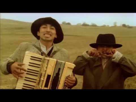 Who’s Singing Over There? The opening scene 