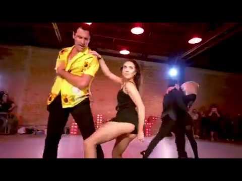 DWTS's Jenna Johnson and Maks Chmerkovskiy Cha Cha w/ Peta Murgatroyd and Val Chmerkovskiy