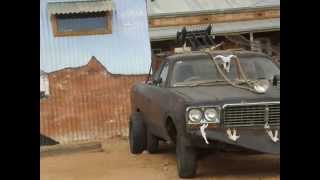 preview picture of video 'MAD MAX 2 cars DODGE VALIANT'