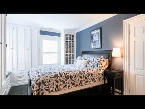 1341 Lakeshore Road E, Oakville, Ontario