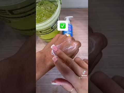 Mixing Leave Ins With Olive Oil Eco Styler Gel🥣🫒 #ecostyler #curlyhair #kekekurly #curls