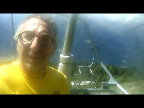 Majo sulla seggiovia che sale da Prà Rodont a Doss del Sabbion (arrivo)