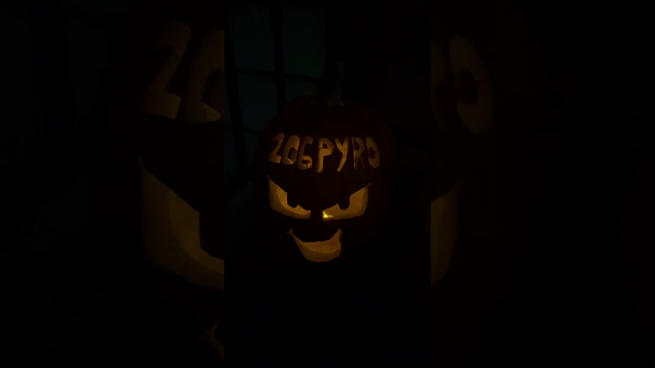 ￼Pumpkin carving in Seattle! Happy Halloween from 206PYRO 🎃
