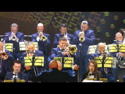 "Barnburner" by Les Hooper