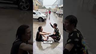 Download lagu hujan hujanan sama bestie 😂 #shorts mp3