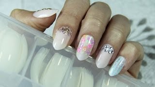 DIY easy stiletto nails for Spring | Elle Levi