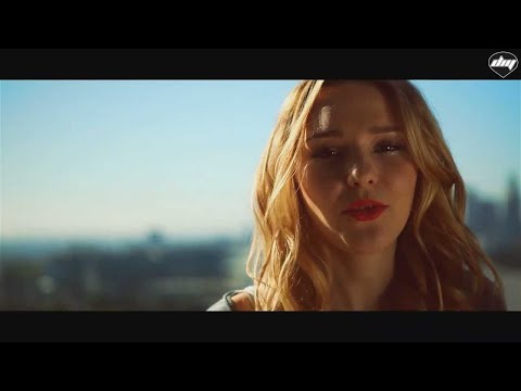 MICHAEL MIND PROJECT feat. LISA ABERER - Razorblade [Official Video]