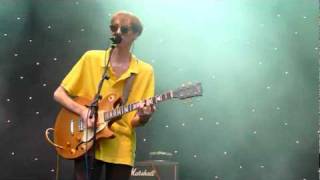 Deerhunter - Cover Me (Slowly) + Agoraphobia (Live at Laneway Festival Singapore 2011)