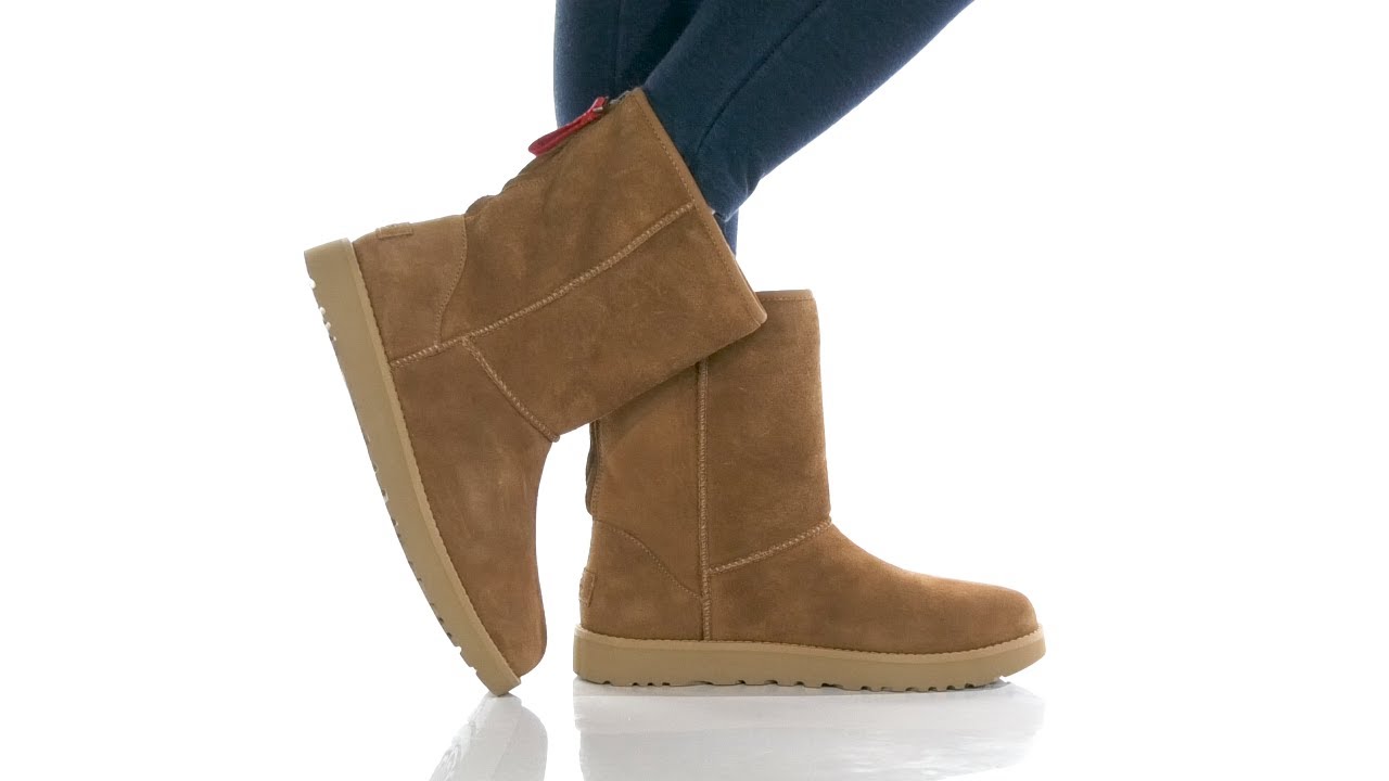 UGG Classic Short Logo Zip SKU: 9524904