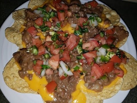 Nachos con carne y pico de gallo