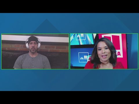 'Final Jeopardy' question makes guest host Aaron Rodgers chuckle