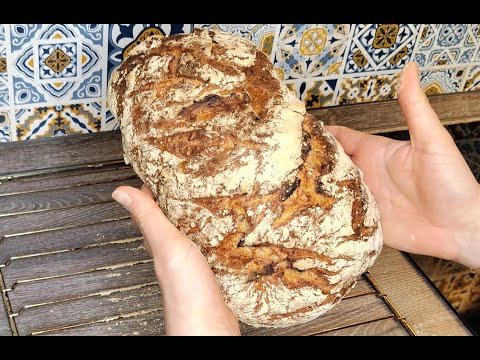 Außen knusprig und innen saftig - Dinkelsauerteigbrot wie vom Bäcker Schritt für Schritt erklärt