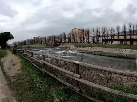 Lungo il fiume Bisenzio a Prato