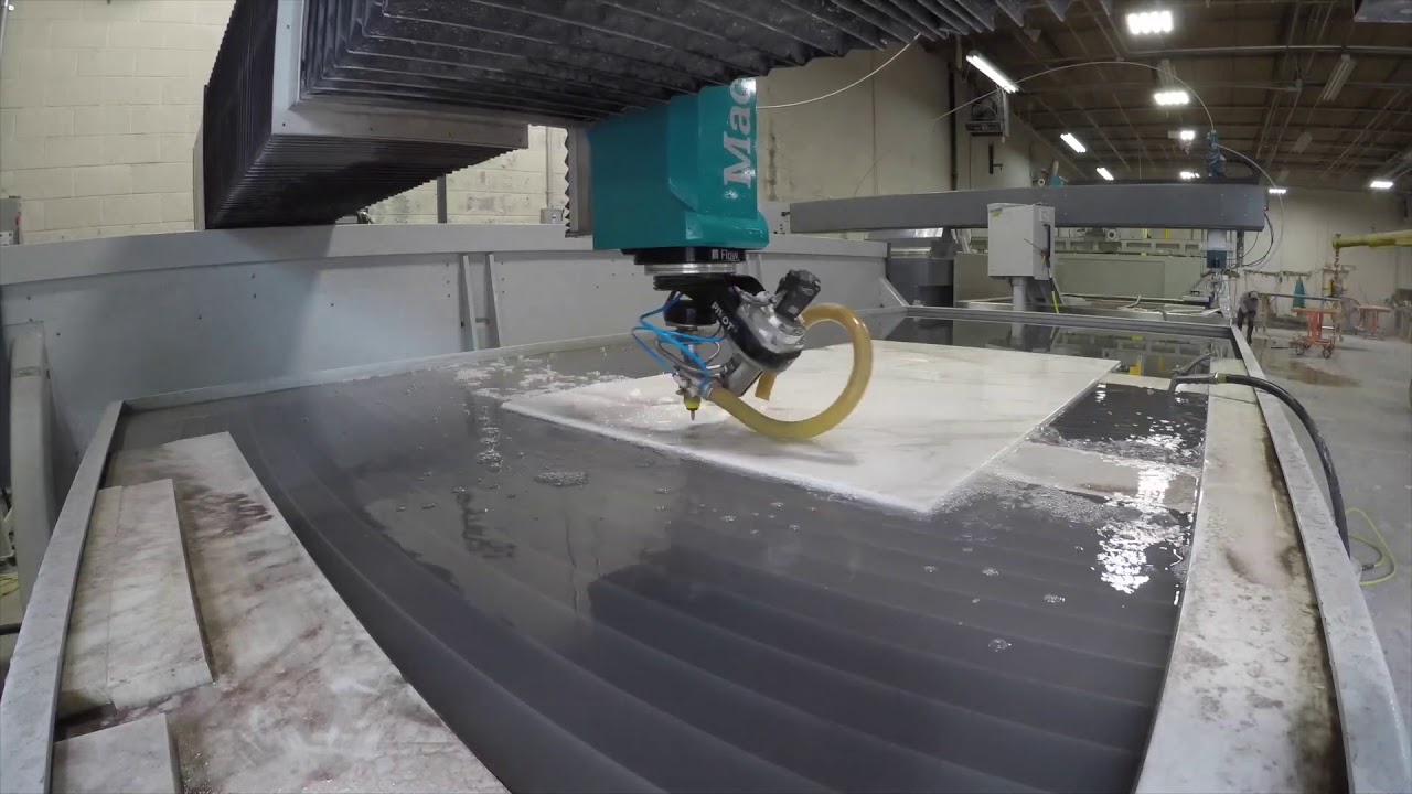 Резка водой 1. Гидроабразивная резка металла станок. Гидроабразивная резка металла сопло. Гидроабразивная резка waterjet. Резка водой 1.