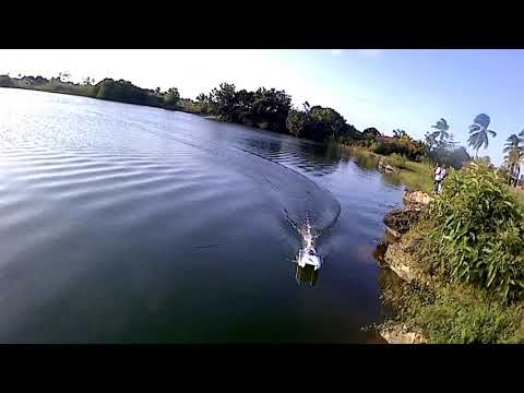 RC BOAT TFL ZONDA TURBINATOR 139 km/h  LAC MAILLARD 22 08 21