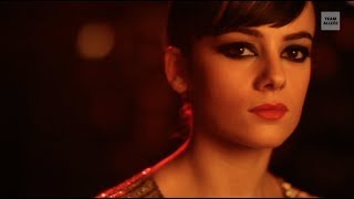 Videoklip Alizee - Les collines s textom piesne