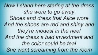 Tom T. Hall - Shoes And Dress That Alice Wore Lyrics