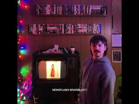 Mickey Darling - NEWSFLASH! BRAINBLAST! (audio)