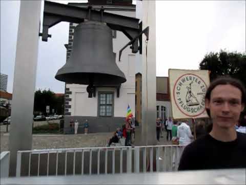 Friedensnetz Frankfurt Oder - Kundgebung zum Weltfriedenstag 2023 mit Glockengeläut von Franz Jäger