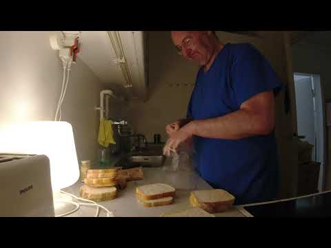 MongoTV_12353 - Del 2 - God SØNDAG - Ny Forsyning Af MAD og ÆGGEKAGE Med BACON