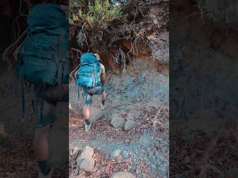 Formación geológica con arcilla azul 🔷 | San Roque de Grecia, Alajuela #costarica #alajuela #hiking