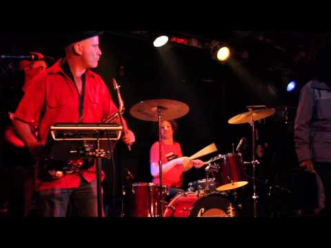 Cornell Campbell & The Far East Band live in Hamburg