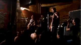 La Plebe - Enfadada (En Vivo @ El Clandestino 2012)