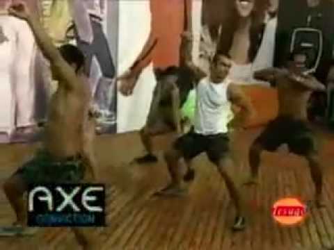 Ela Descontrolada Caramba - Axe Bahia