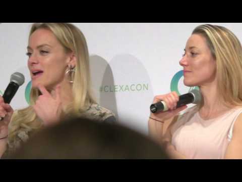 Lost Girl reunion (FULL HD PART 2) ClexaCon 2017. Zoie Palmer, Rachel Skarsten, Emily Andras.