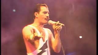 Queen - Live in Brussels | It&#39;s A Hard Life (August 24th, 1984)