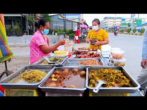 Breakfast Market for Garment Factory Workers at Tuol Pongro in Phnom Penh