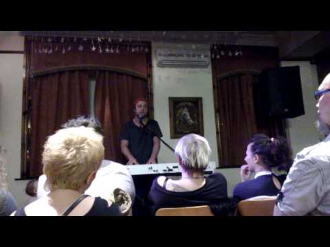 Czeslaw Spiewa Solo Akt w Bradford - w sam raz