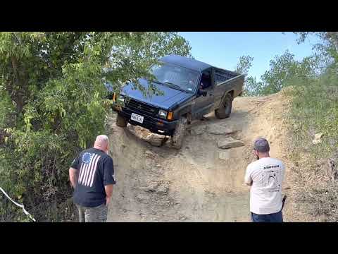 Mitsubishi Mighty Max Off Road