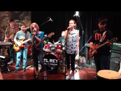 Chapter 1 Performs Imagine Dragons - 