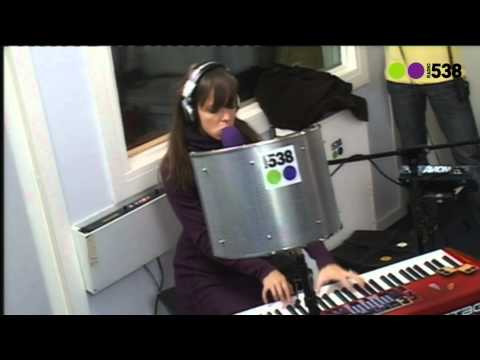 Radio 538: Laura Jansen - Wicked World (Live bij Evers Staat Op)