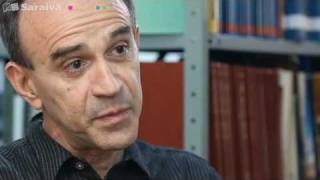 Entrevista com João Almino