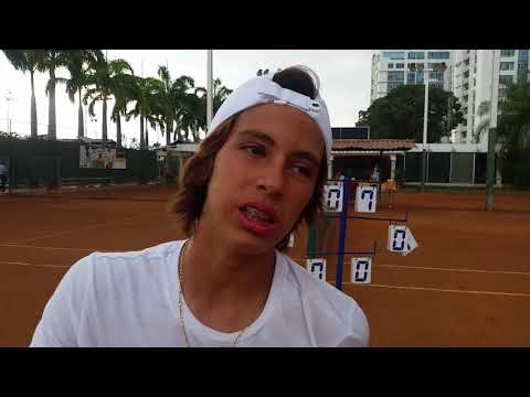Álvaro Guillén tenista ecuatoriano 3ro en el Orange Bowl
