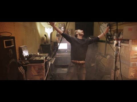 Eljot Quent - Schutt und Asche feat. Alien Wow, P!Jay, Keenz, Raw & Free, Pyro One, Sprinder