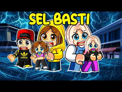 Brookhaven is flooded! 🌊 Ece is helping everyone 🚨 Roblox Brookhaven 🏡 RP