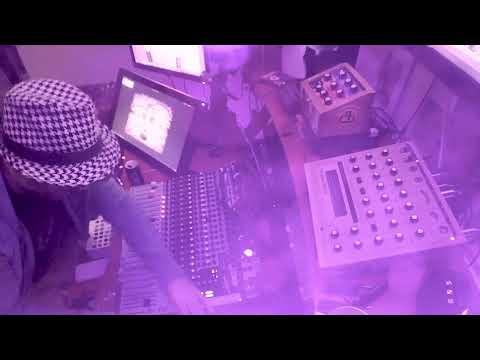 DM Kahn Meets Don Fe - Beatitudes Dub // Marshall Roots -  Live Dub Mix